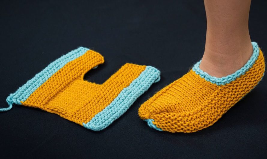 🧶 Project: Simple Knitted Slippers from One Square